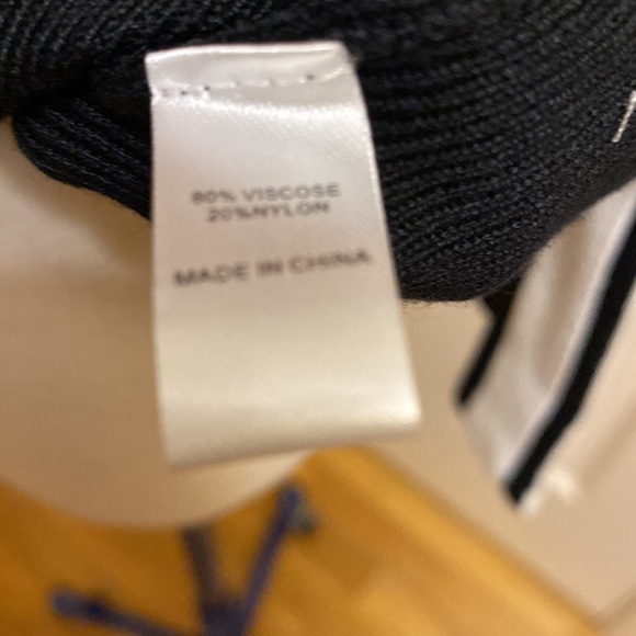 NEW AQUA for BLOOMINGDALE’S Sweater Size L - Picture 5 of 5